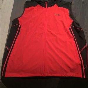 🚨Under Armour storm vest with hood NWT